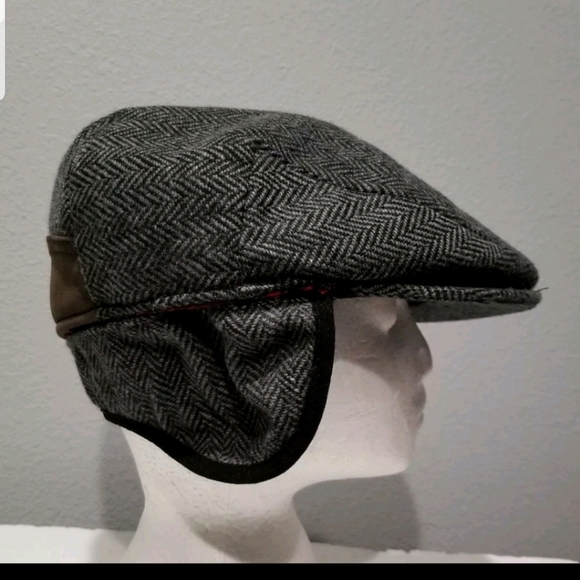 woolrich hat with ear flaps